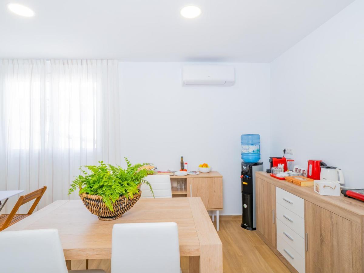 טורה דה בנגאלבון Cubo'S Hostal William'S Sunny 5 With Breakfast מראה חיצוני תמונה